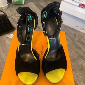 Up2step Stone Sandals